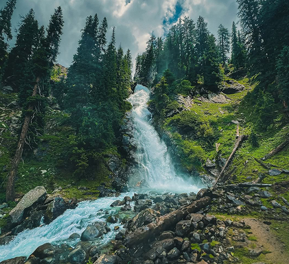 Kumrat, Jahaz Banda & Katora Lake - Sisters Only
